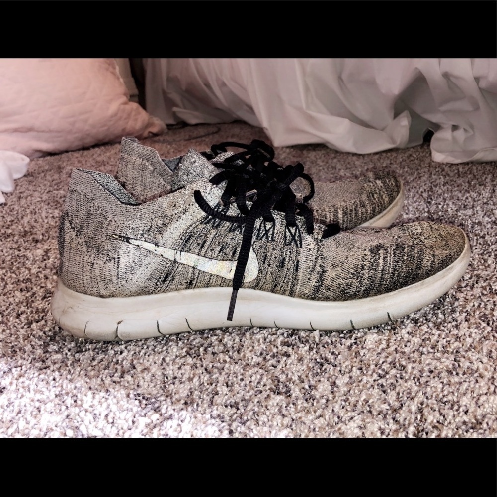 Nike men’s sneaker size 10